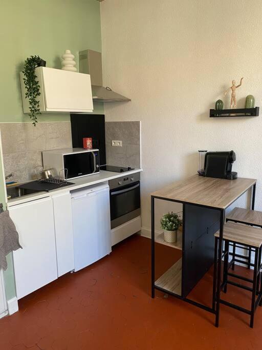 Le For'Home Arles Esterno foto